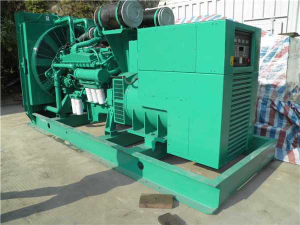 河南出租发电机 发电机组厂家：柴油发电机组的控制屏的作用是什么？