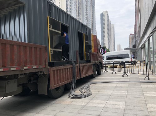 河南低温环境下，柴油发电机组电池充满电的具体时间受哪些因素影响？